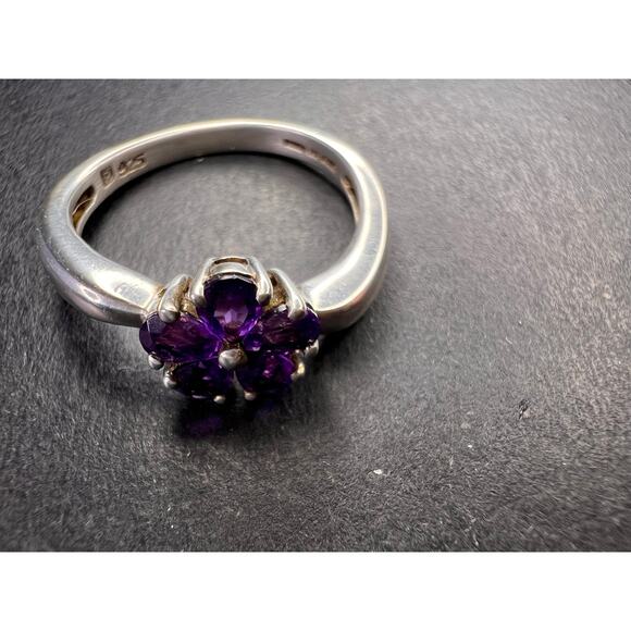 Vintage Sterling Silver Amethyst Floral Cluster Ring – Size 8 (Fits 8–8.5) - Picture 11 of 16